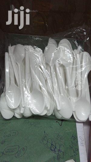 Disposable Plastic Spoons - thumbnail 2