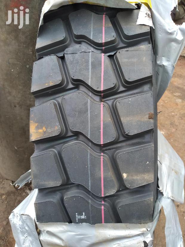 Roadshine Tires 11 R22.5 Tubeless