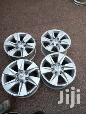 Prado 150 Latest Model Original Rims Size 17 Inch