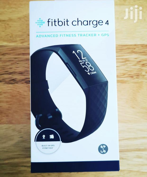 Fitbit Charge 4 - main view