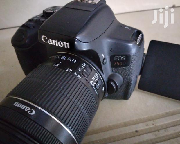 Canon 750D