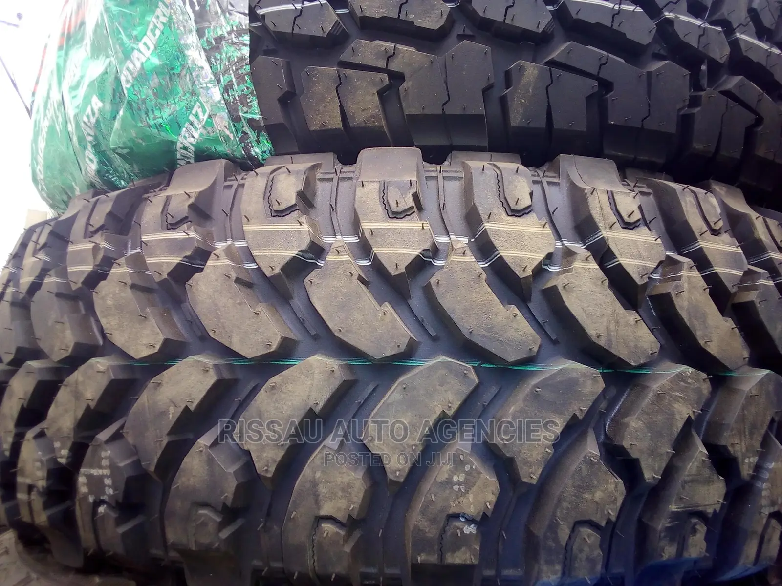 215/75 R 15 Road Cruza MT Tyres