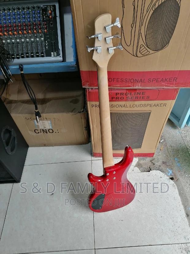 Fender 5 String Bass Guitar - thumbnail 3