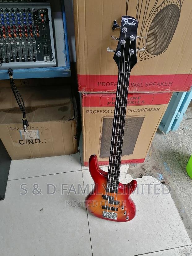 Fender 5 String Bass Guitar - thumbnail 4