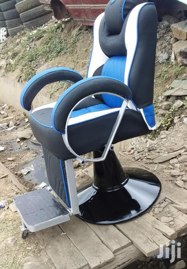 Quality Barber Chair - main view