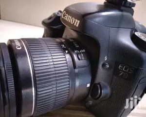 Csnon DSLR