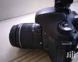 Csnon DSLR