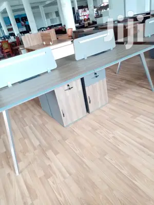4 Way Workstation