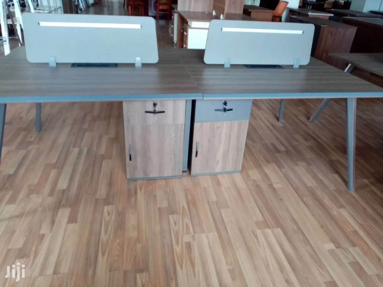4 Way Workstation