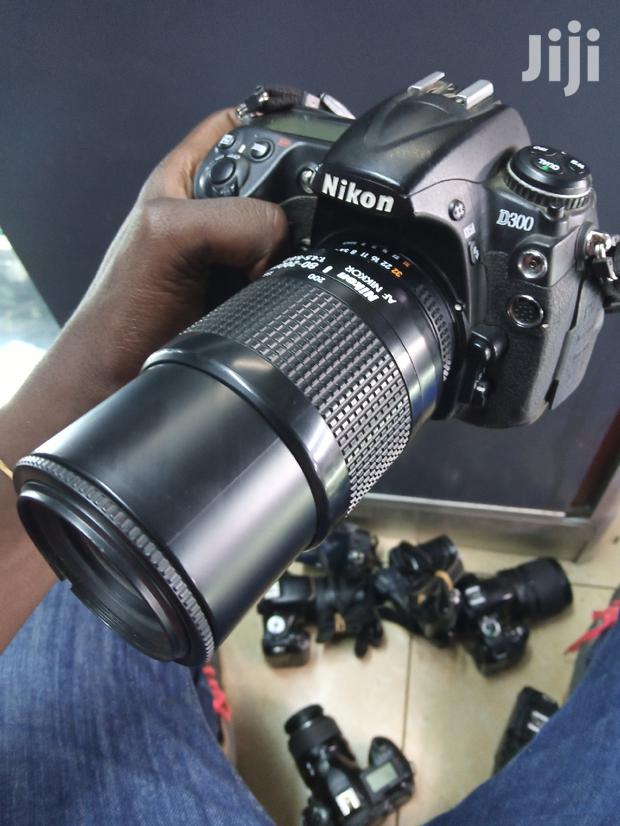 Nikon D200 With 80-200mm Lens - main view