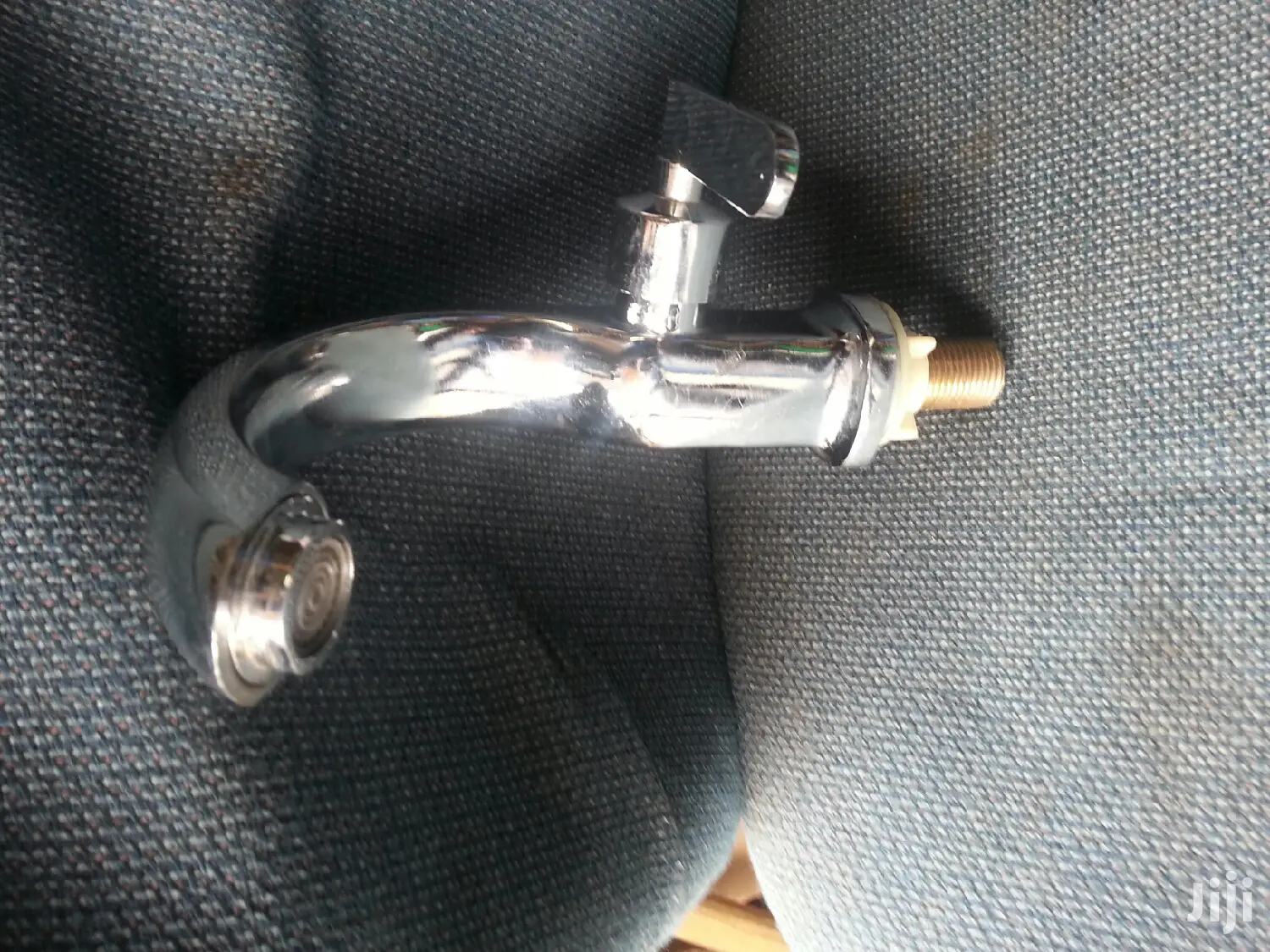 Handle Taps Unique