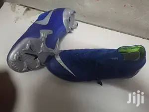 Supper Football Boot