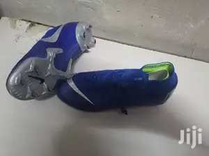 Supper Football Boot