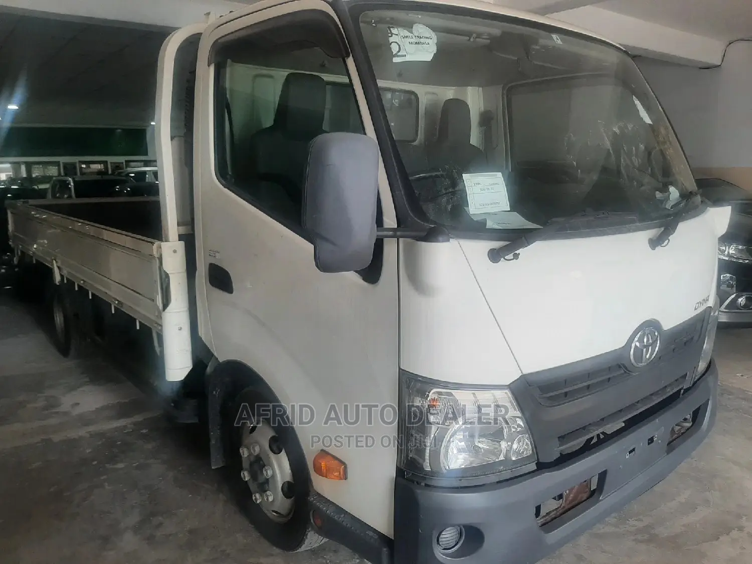 Toyota Dyna 2013 White for Sale