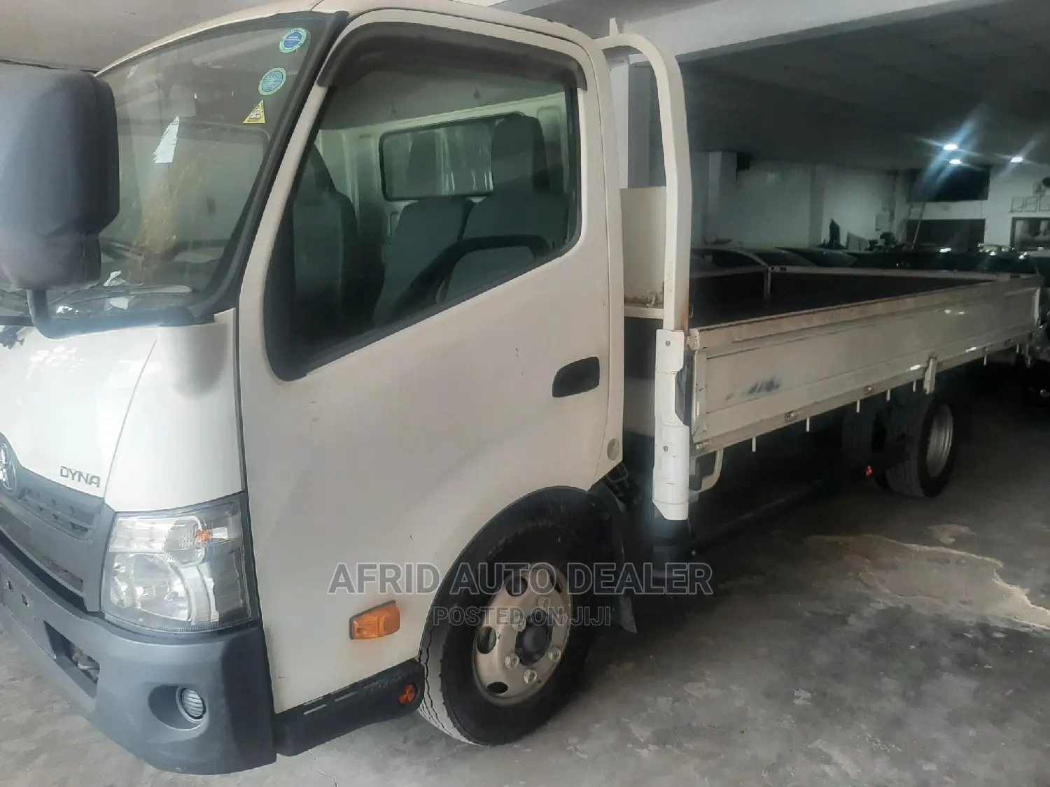 Toyota Dyna 2013 White for Sale