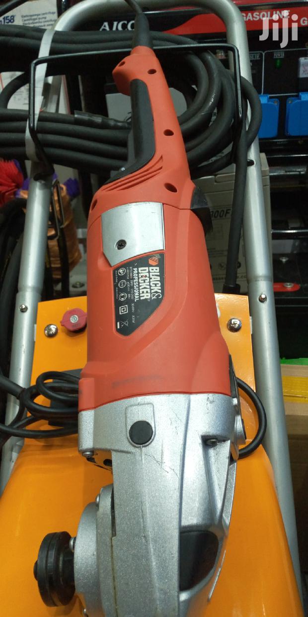 Black & Decker Professional 2000w Large Angle Grinder - thumbnail 3