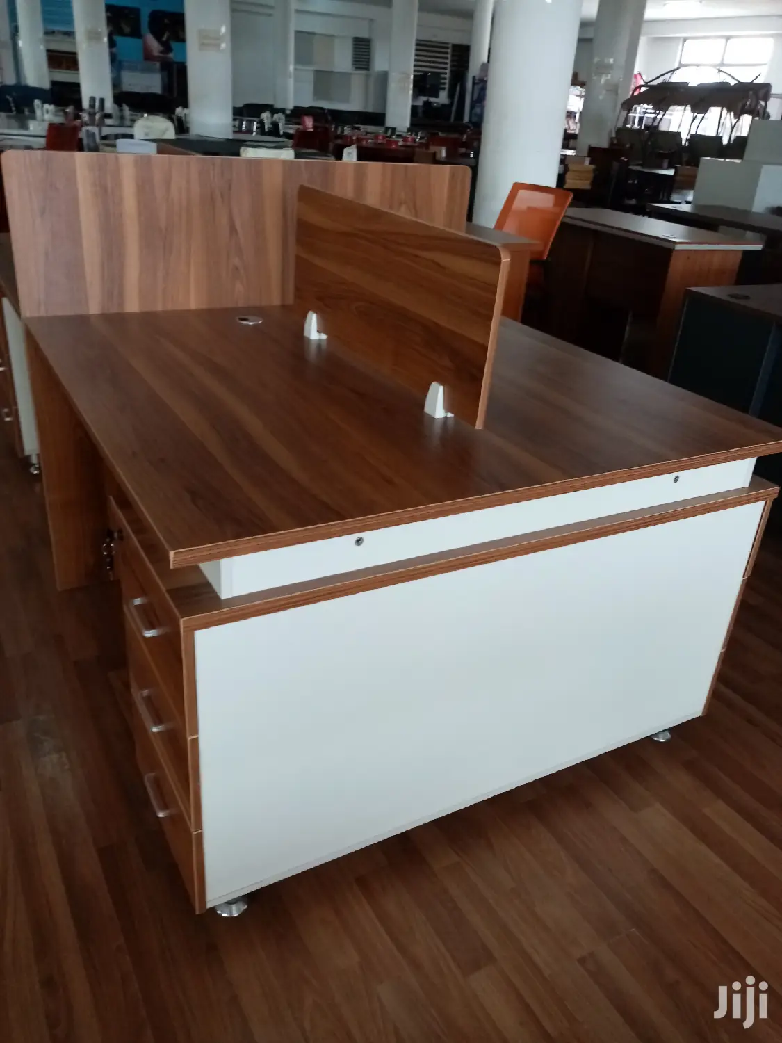 4 Way Workstation