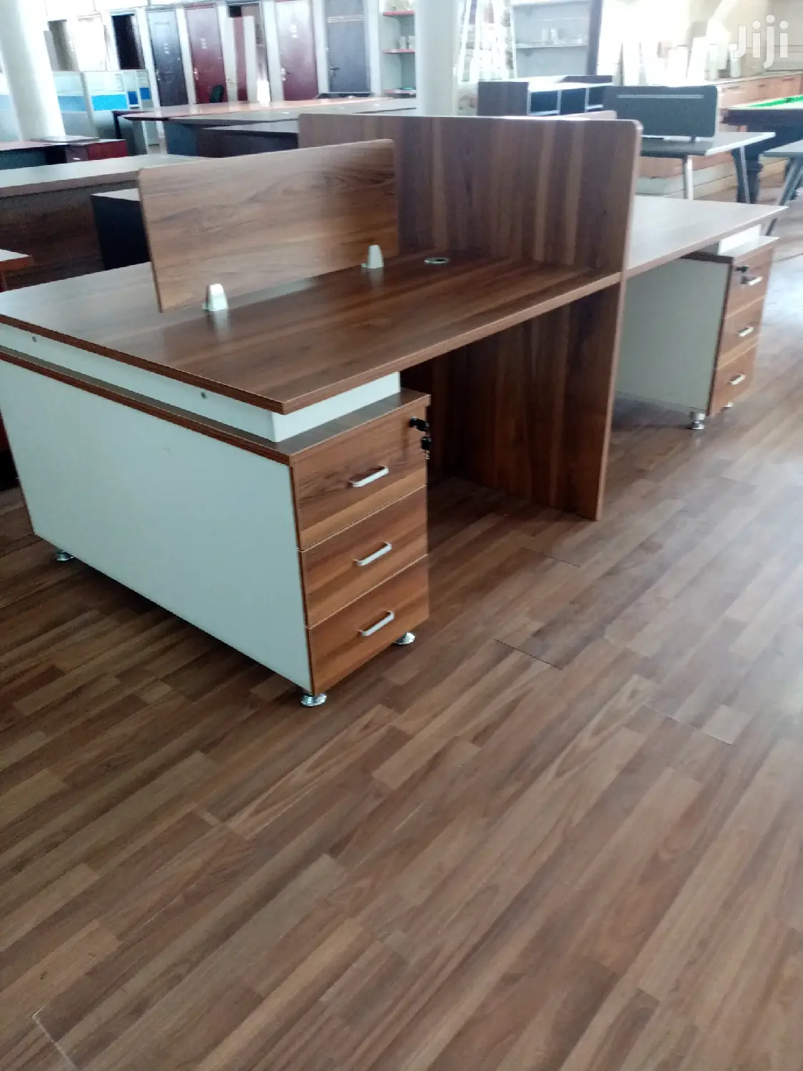 4 Way Workstation