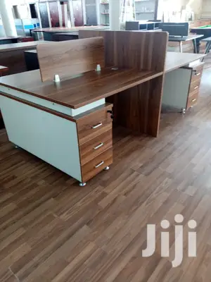 4 Way Workstation
