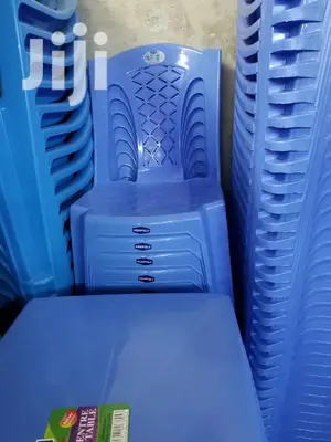 OFFER! Quality Plastic Armless Chairs