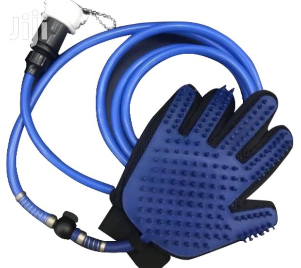 2-in 1 Pet Shower Glove - main view