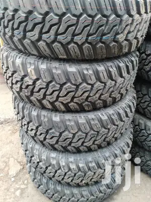 Maxtrack Tires 25/75 R16 Mud Truc