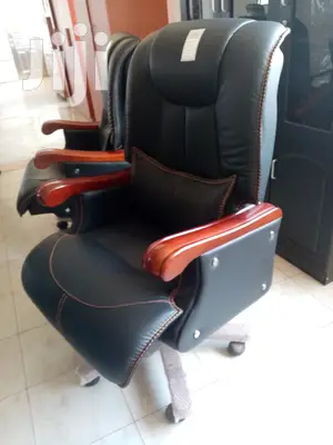 Executive Office Seat