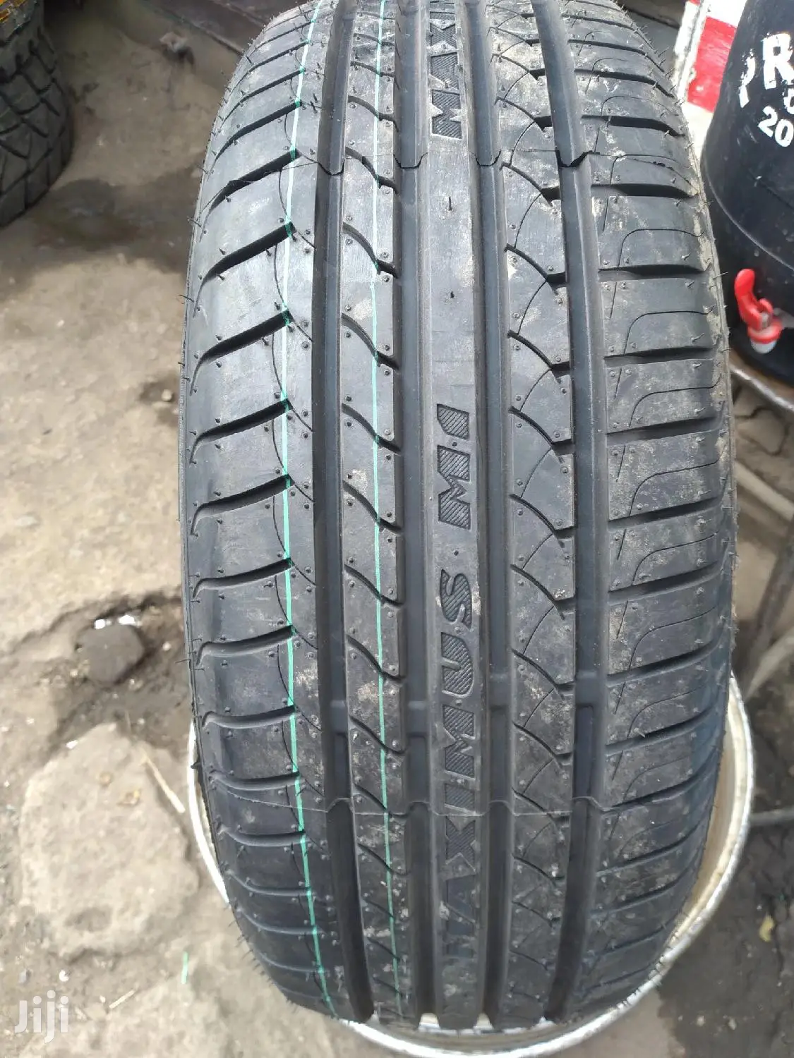 Maxtrack Tires Size 205/60R16