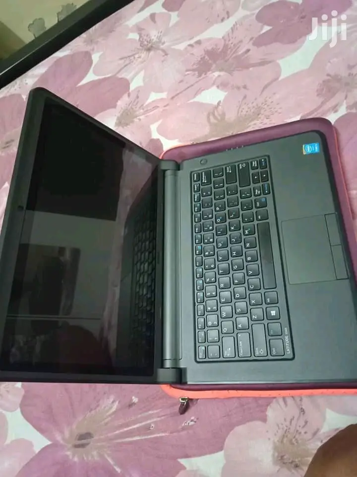 Laptop Dell Latitude 13 3340 4GB Intel Core I3 HDD 500GB