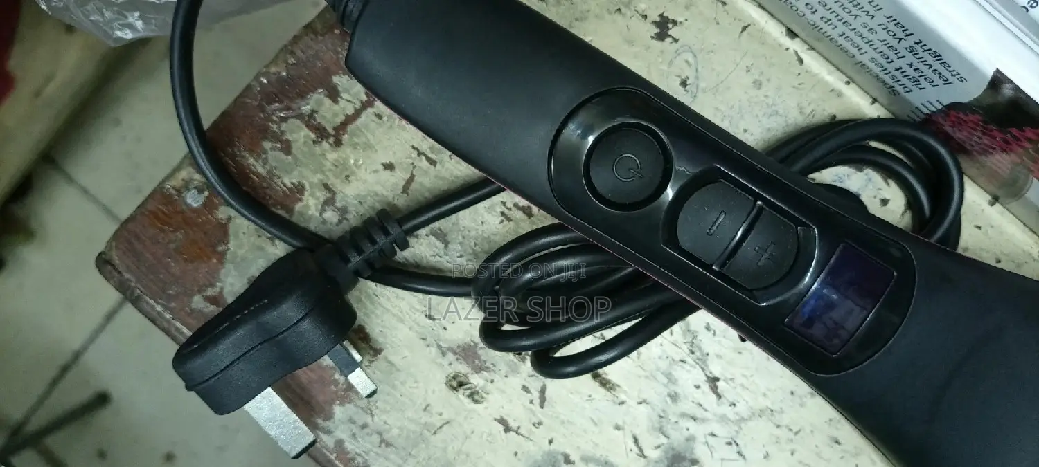 Hot Combs/Hair Straightener