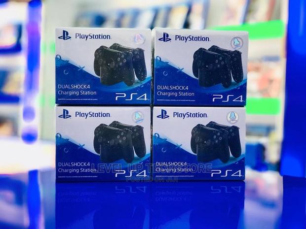 PS4 Dualshock Controller Dual Charging Station Dock - New