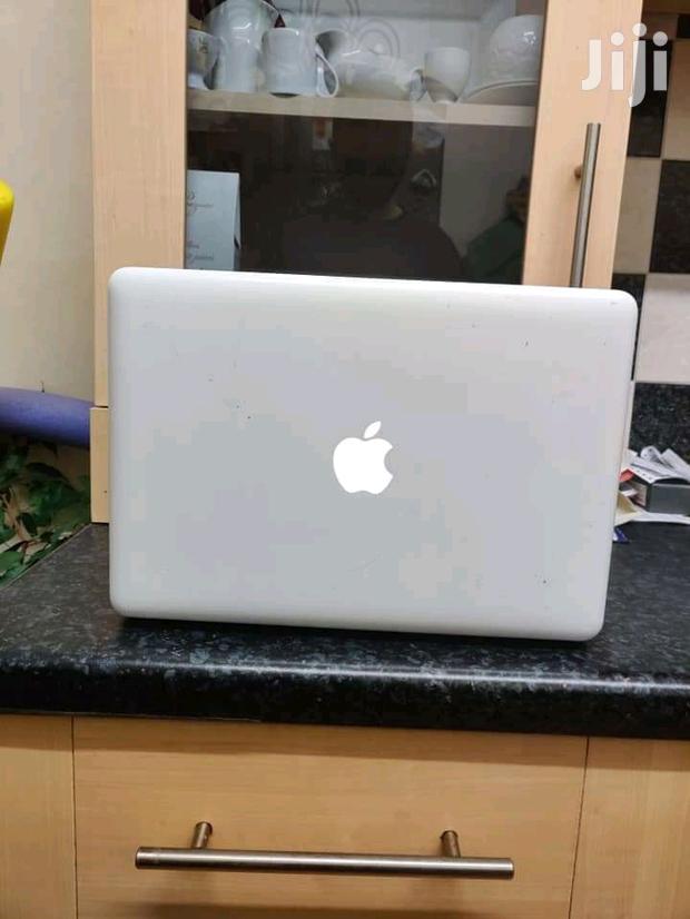 Laptop Apple MacBook 4GB Intel Core 2 Duo HDD 250GB - thumbnail 3