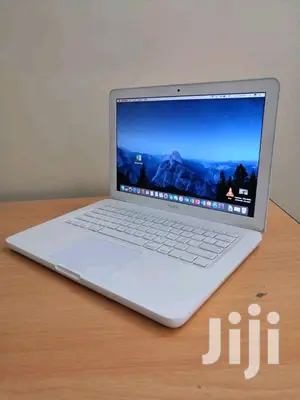 Laptop Apple MacBook 4GB Intel Core 2 Duo HDD 250GB