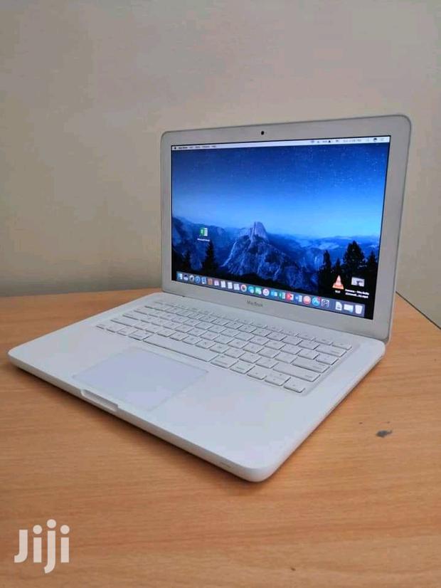 Laptop Apple MacBook 4GB Intel Core 2 Duo HDD 250GB - thumbnail 3