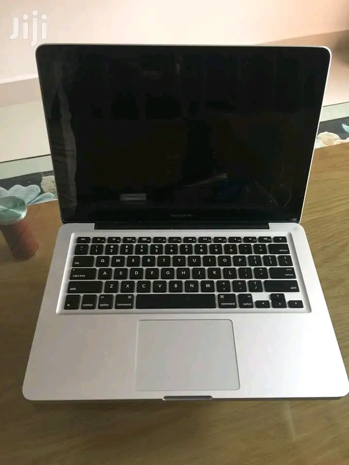 Laptop Apple MacBook Pro 4GB Intel Core 2 Duo HDD 500GB