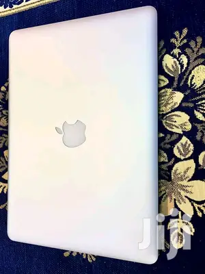 Laptop Apple MacBook Pro 4GB Intel Core 2 Duo HDD 500GB