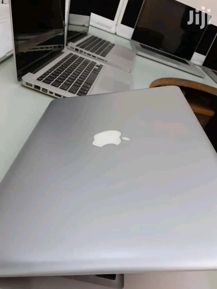 Laptop Apple MacBook Pro 4GB Intel Core 2 Duo HDD 500GB