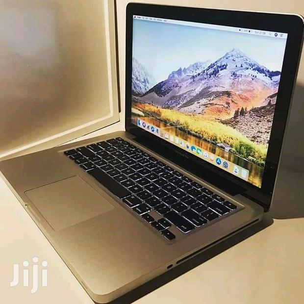 Laptop Apple MacBook Pro 4GB Intel Core 2 Duo HDD 500GB - main view