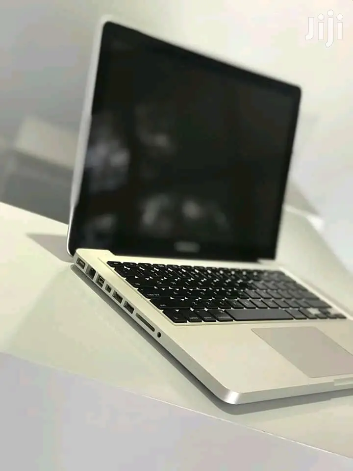 Laptop Apple MacBook Pro 4GB Intel Core 2 Duo HDD 500GB