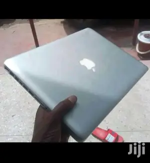Laptop Apple MacBook Pro 4GB Intel Core 2 Duo HDD 500GB