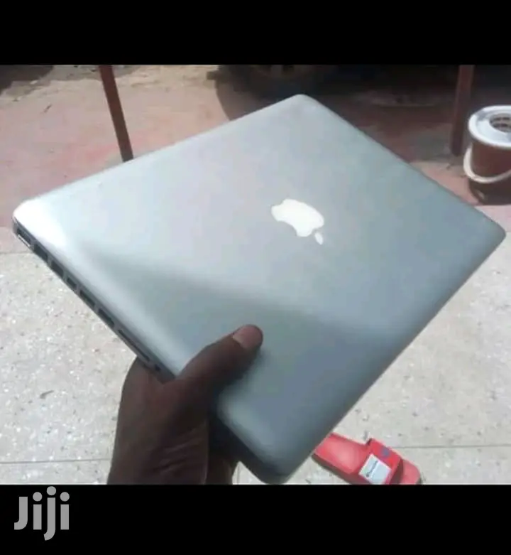 Laptop Apple MacBook Pro 4GB Intel Core 2 Duo HDD 500GB