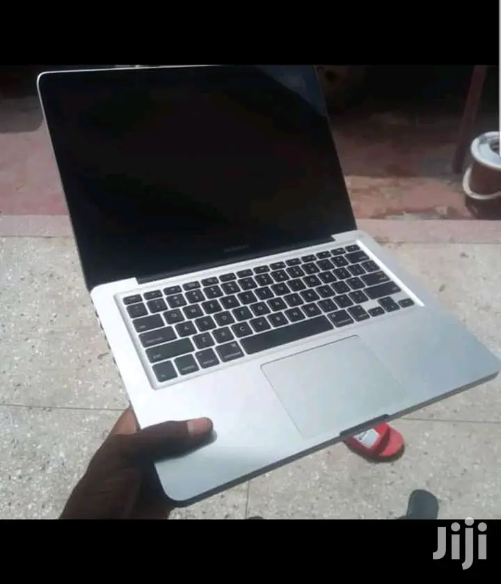 Laptop Apple MacBook Pro 4GB Intel Core 2 Duo HDD 500GB
