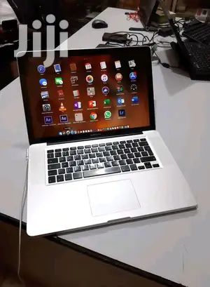 Laptop Apple MacBook Pro 4GB Intel Core I5 HDD 500GB