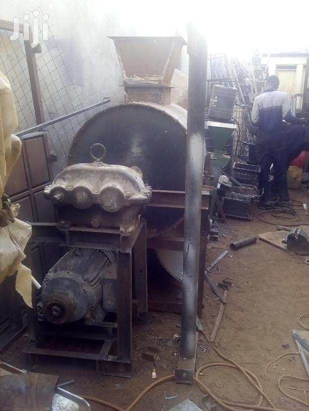 Glass Putty Machines - main view