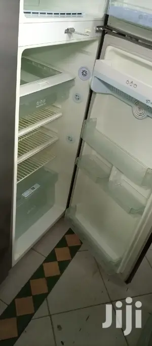 LG Fridge 300 Litres