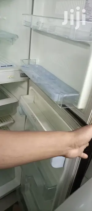 LG Fridge 300 Litres