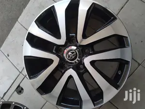Brand New Rims Set Size 20 Inch for V8