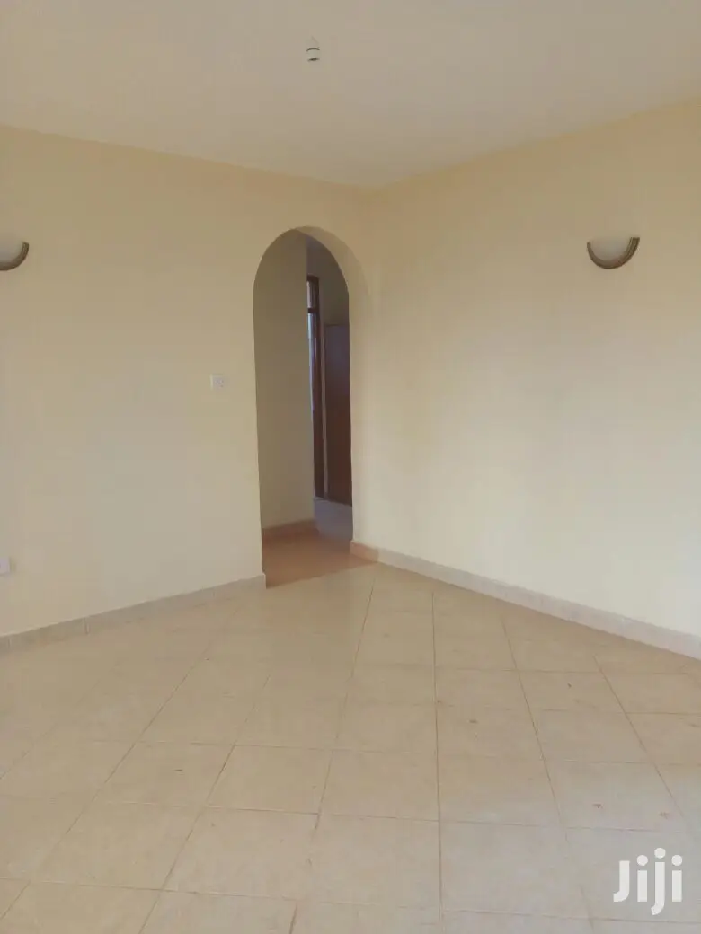 2bdrm Apartment in Ruaka, Limuru CBD for Sale