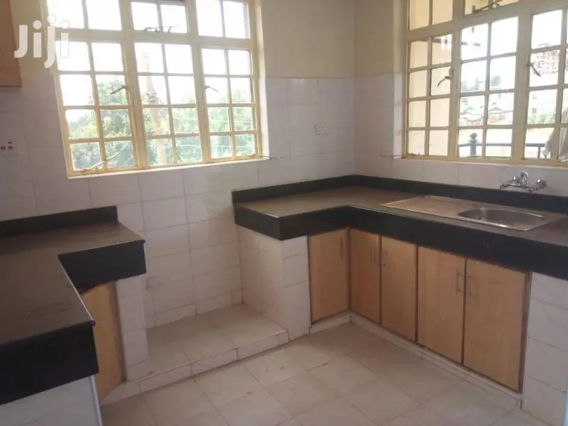 2bdrm Apartment in Ruaka, Limuru CBD for Sale