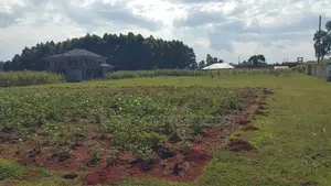 1/4 Plot Kiplombe With Title